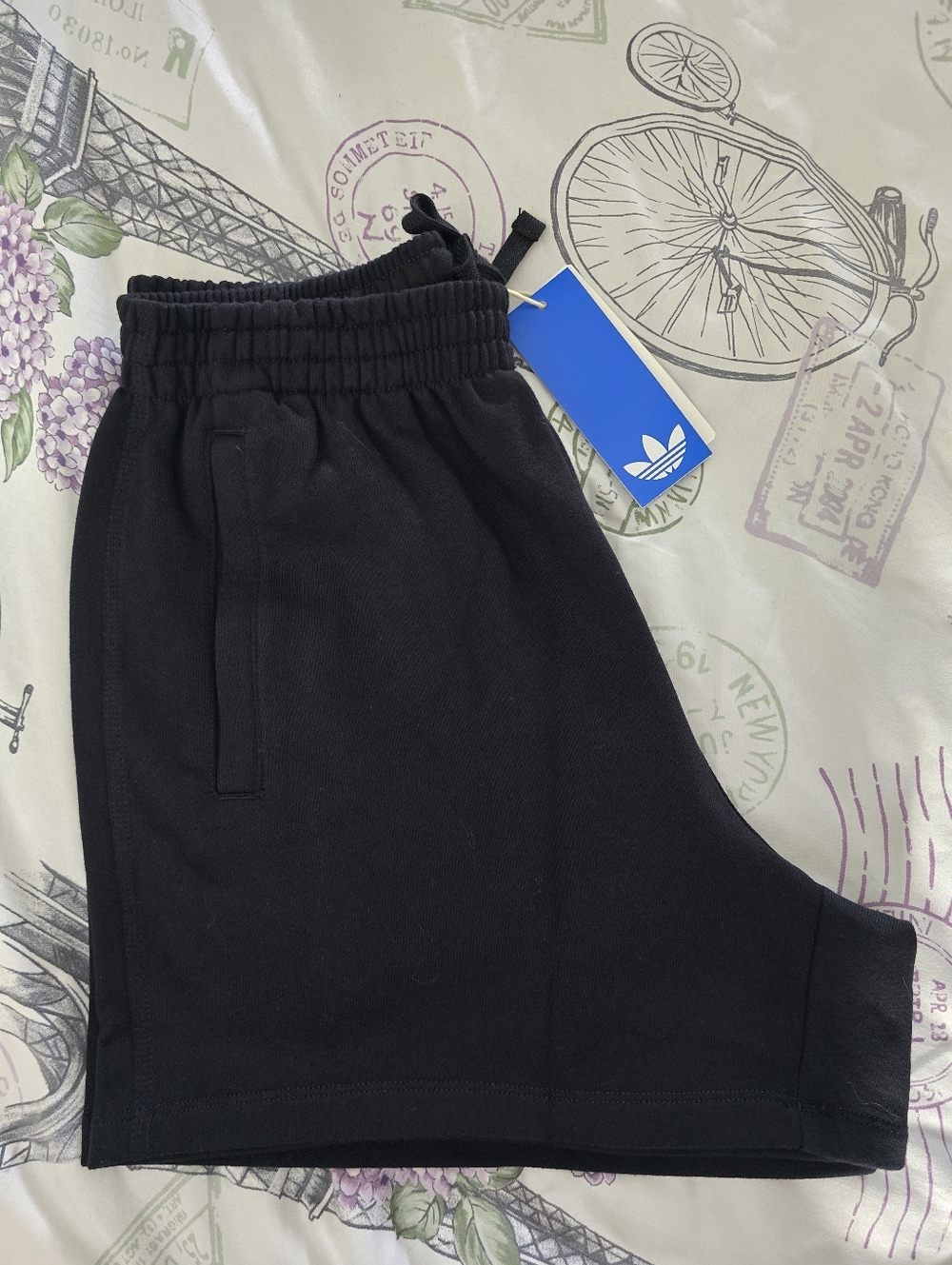 Adidas Women's French Terry Gym Shorts Small - Picture 6 of 6